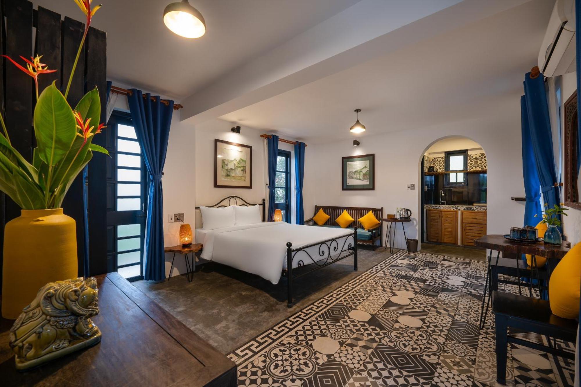 Calm House 3 Boutique Hotel Hoi An Bagian luar foto